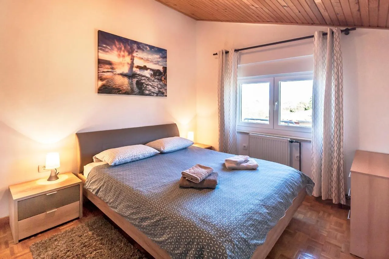 Apartment & Studio Gortan Ferienwohnung Marcana, Pula, Istria Istrien